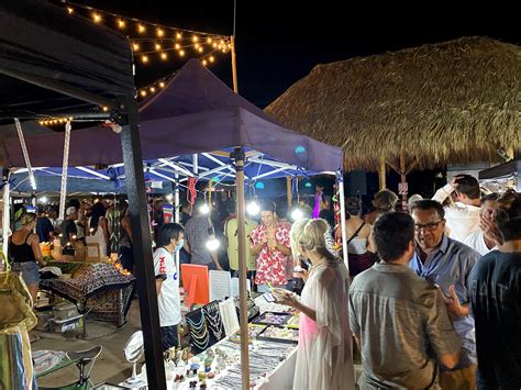 tamarindo night market|More.